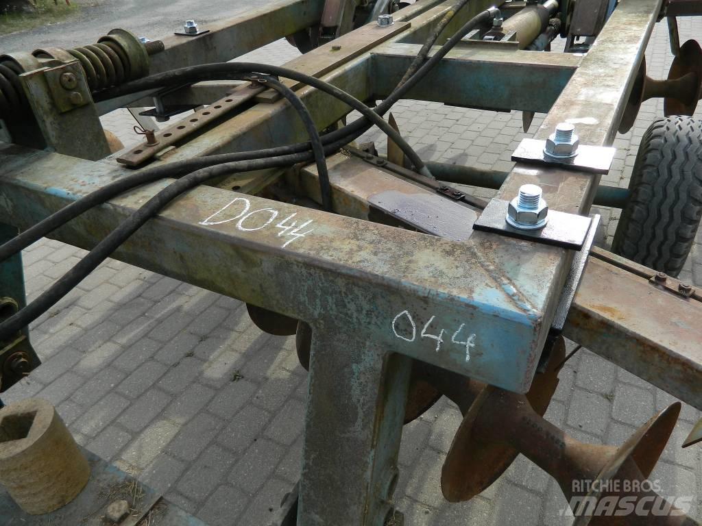 Fiskars FTR32 Talířové brány