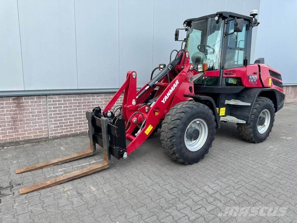 Yanmar V100 Kolové nakladače