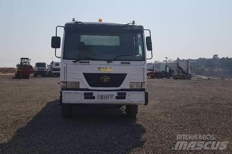 Tata Novus 3434 Další
