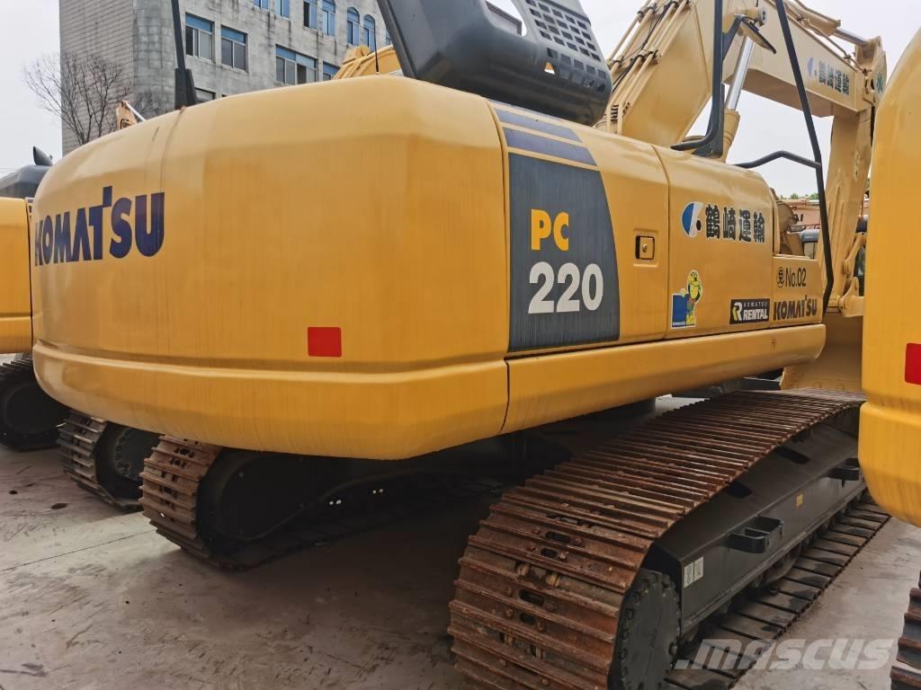 Komatsu PC 220-8 Pásová rýpadla