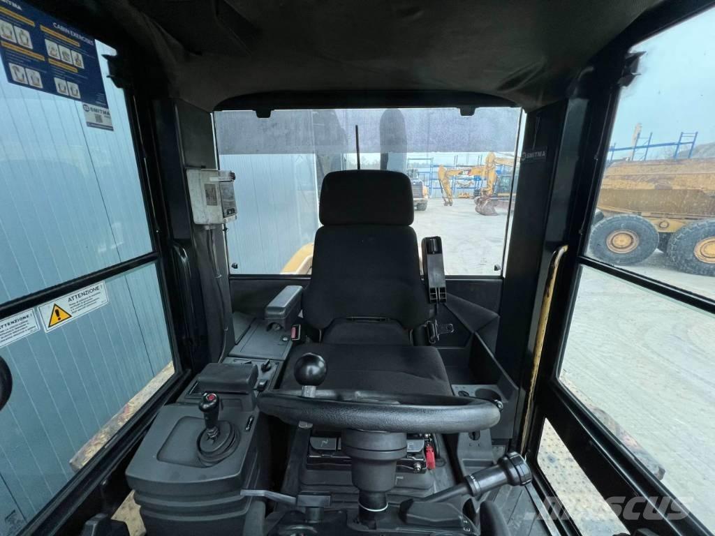 CAT 938G Kolové nakladače