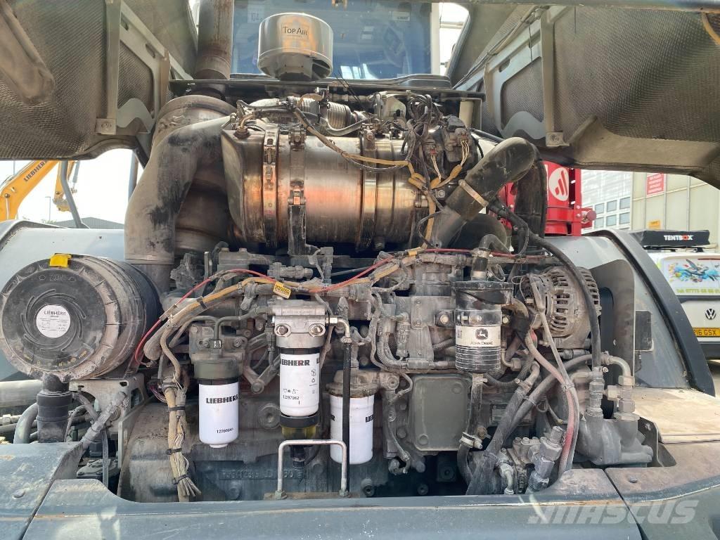 Liebherr L546 Kolové nakladače