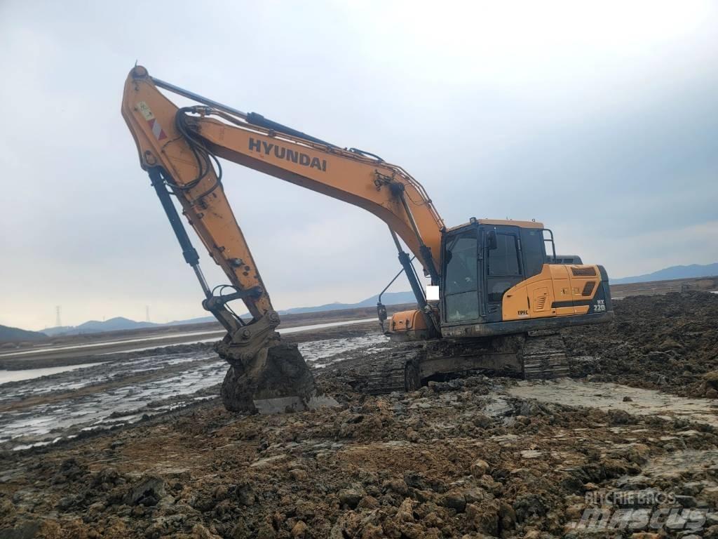 Hyundai HX 220 Pásová rýpadla