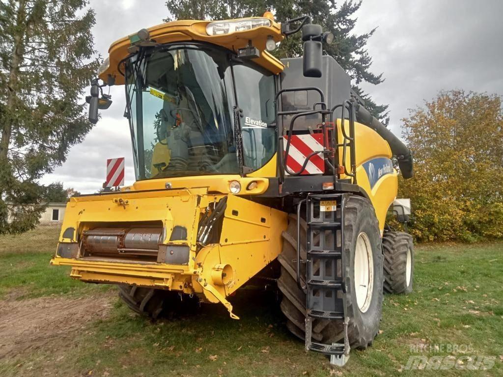 New Holland CR 9080 Sklízecí mlátičky