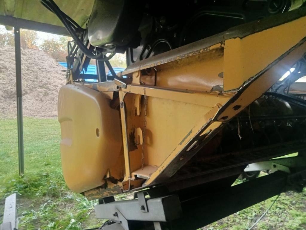 New Holland CR 9080 Sklízecí mlátičky
