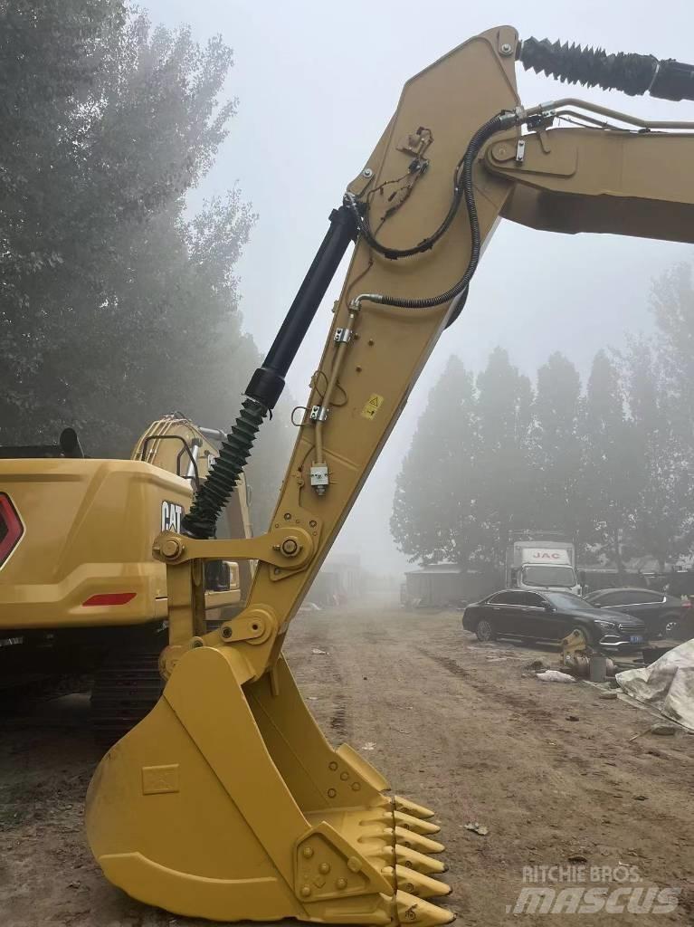 CAT 2021 CAT 330 Kolová rýpadla