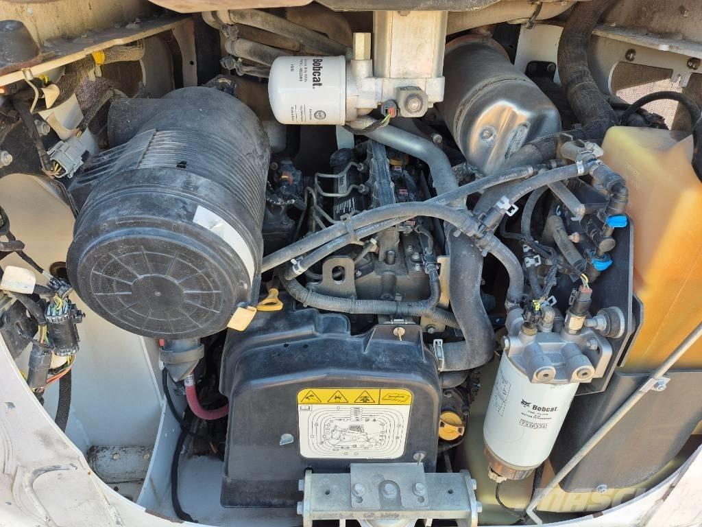 Bobcat T 66 Smykem řízené nakladače