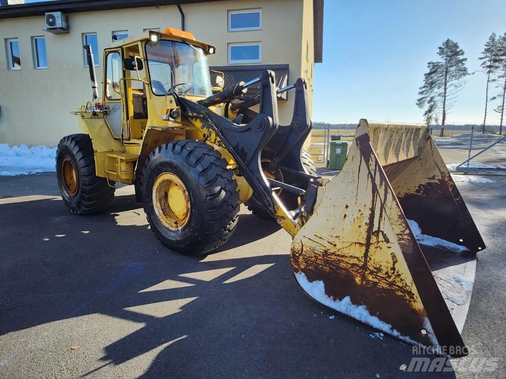 Volvo BM LM846 Kolové nakladače