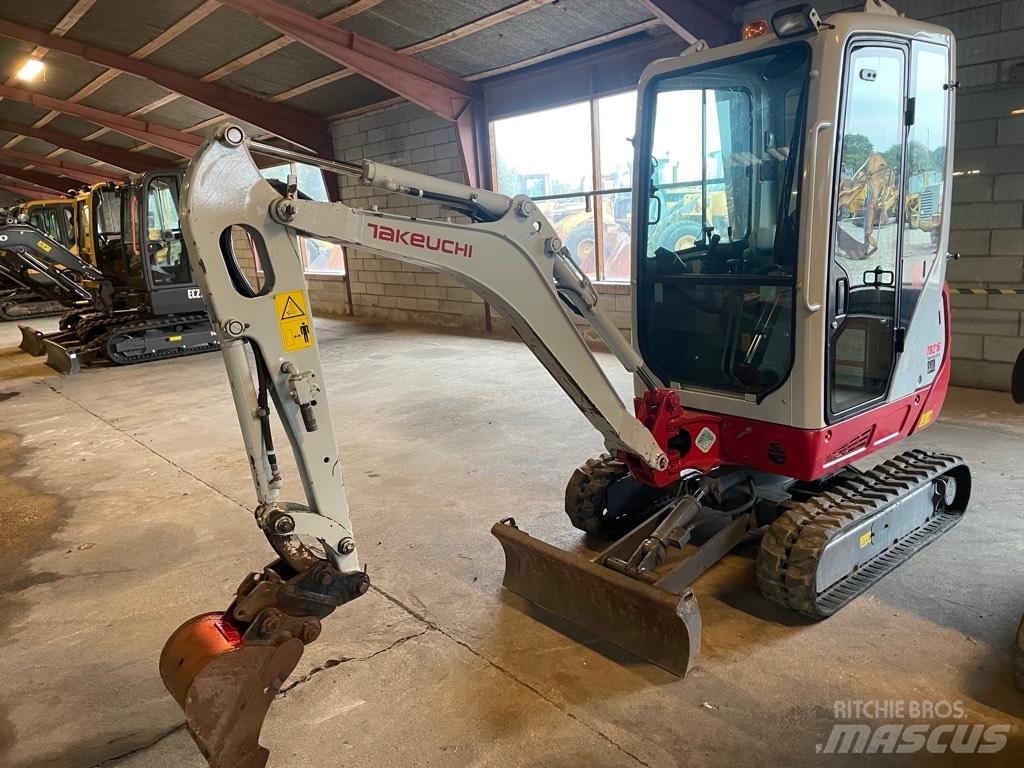 Takeuchi TB216 Mini rýpadla < 7t