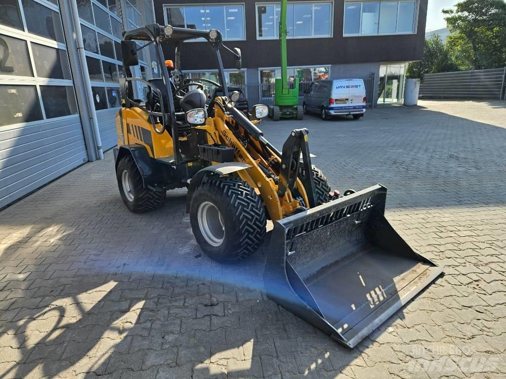 Schäffer 2445S Mininakladače