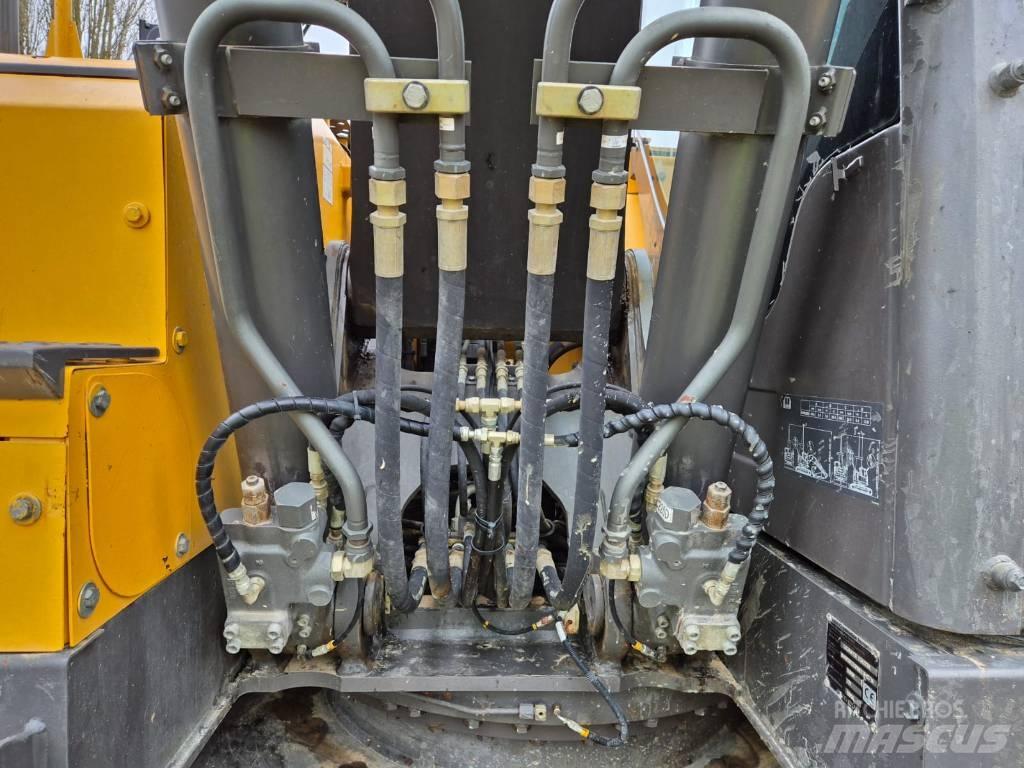 Volvo ECR 235 D Pásová rýpadla