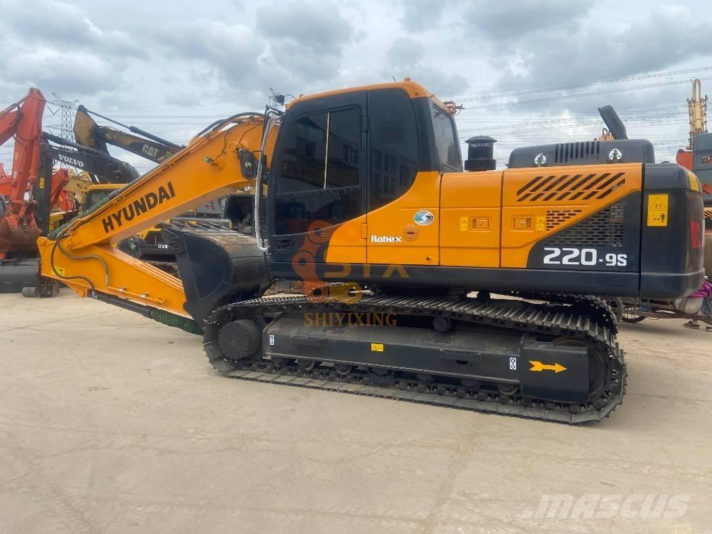 Hyundai R220LC-9 Pásová rýpadla