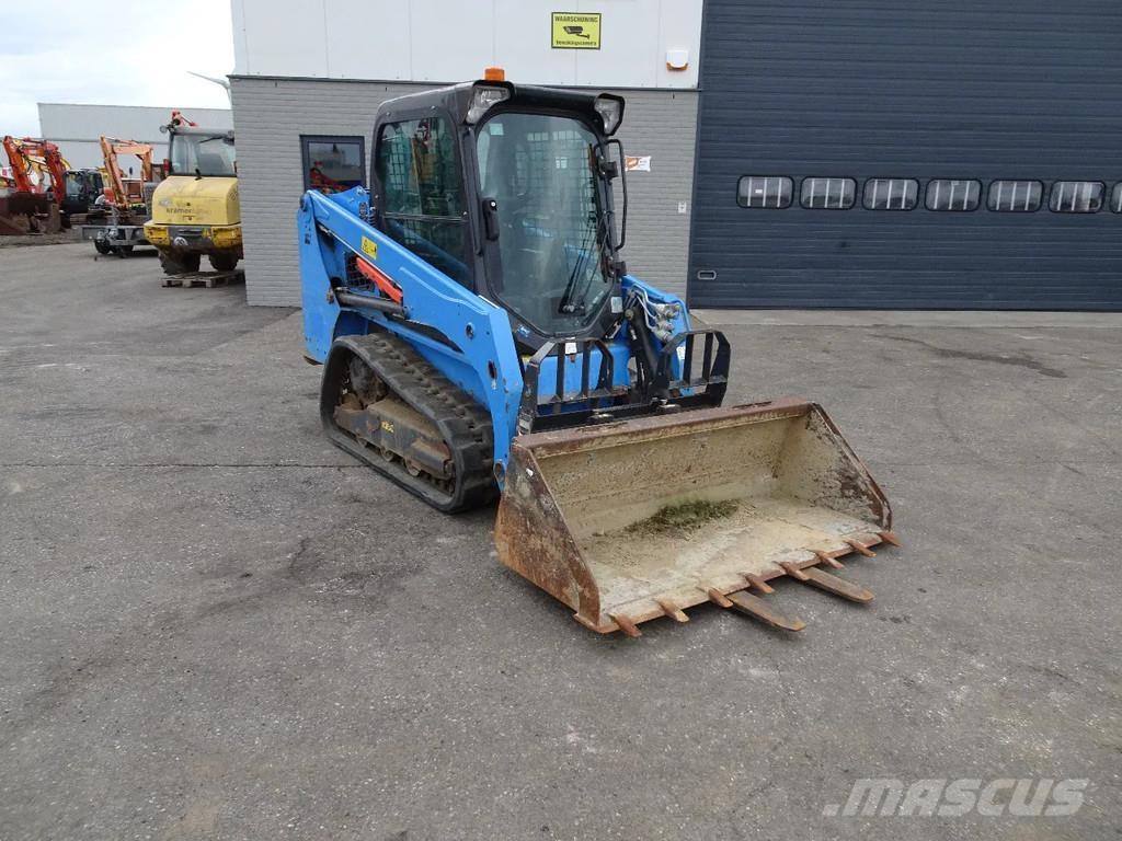 Bobcat T450 Smykem řízené nakladače