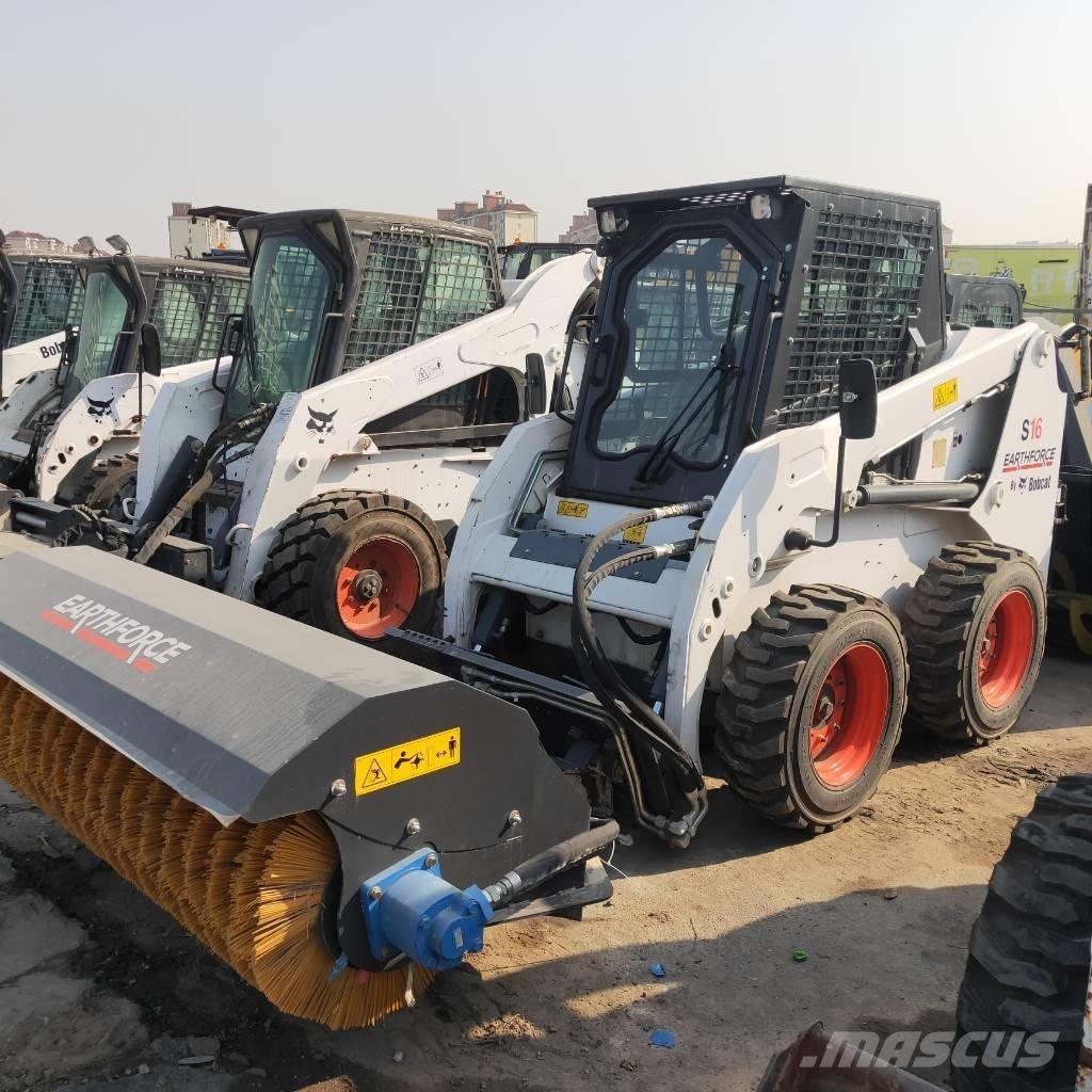 Bobcat S16 Smykem řízené nakladače