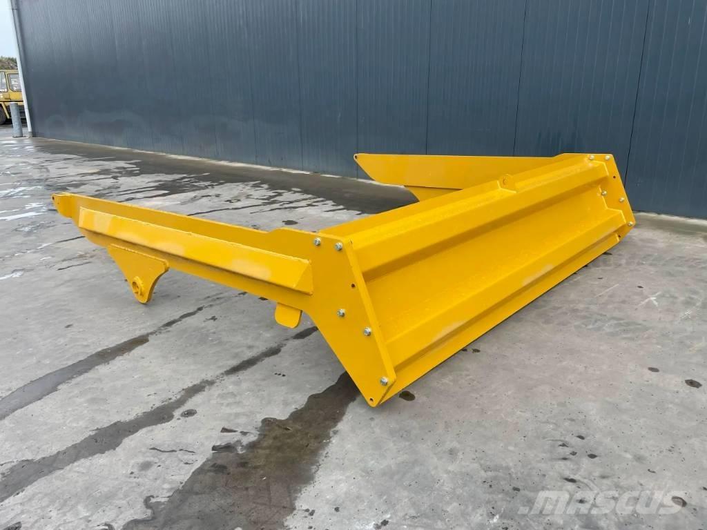 Volvo A35G Zadní dveře