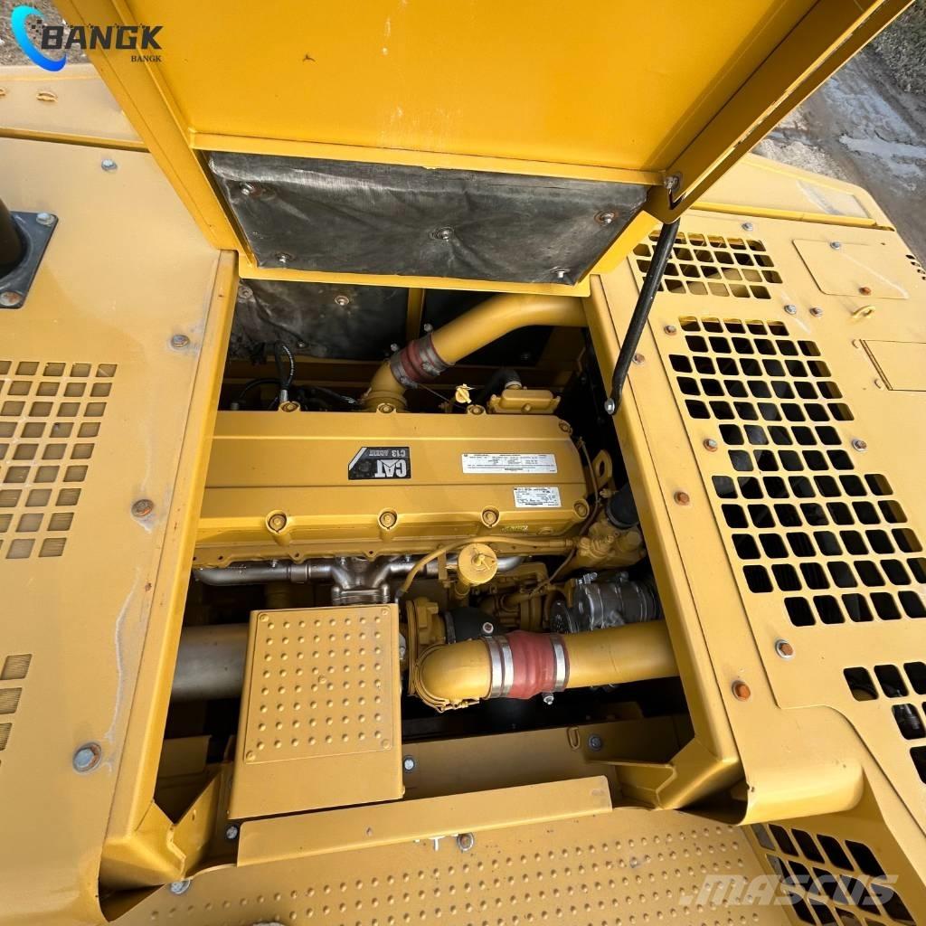 CAT 349D2 Pásová rýpadla