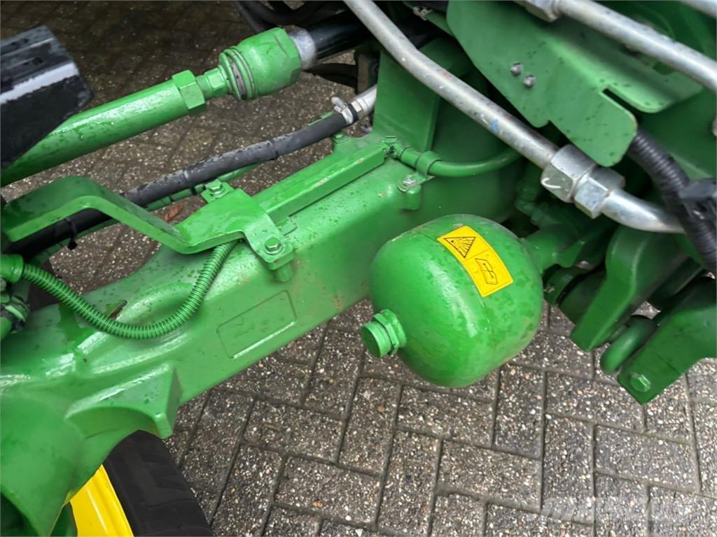 John Deere 6R185 Traktory