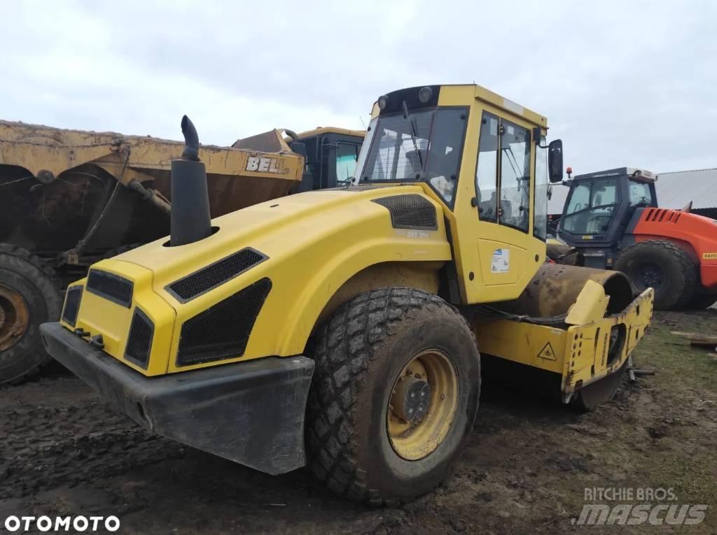 Bomag BW 213 D H-4 Tahačové válce