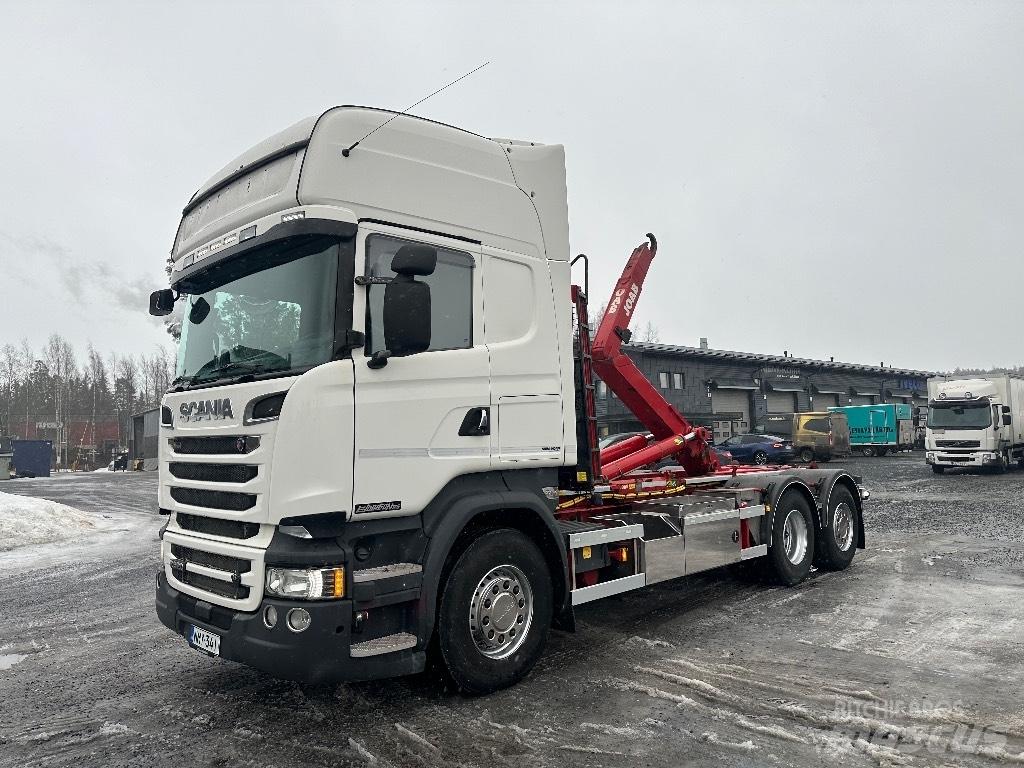 Scania R520 6x2*4 Hákový nosič kontejnerů