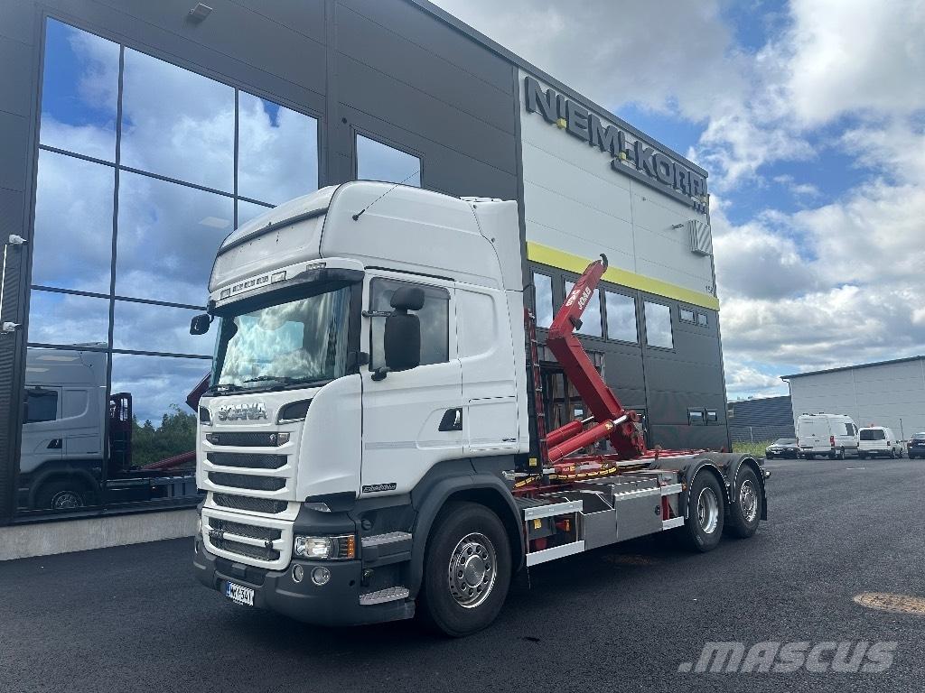Scania R520 6x2*4 Hákový nosič kontejnerů