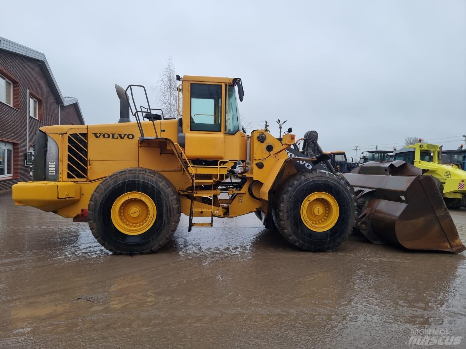 Volvo L180 E Kolové nakladače