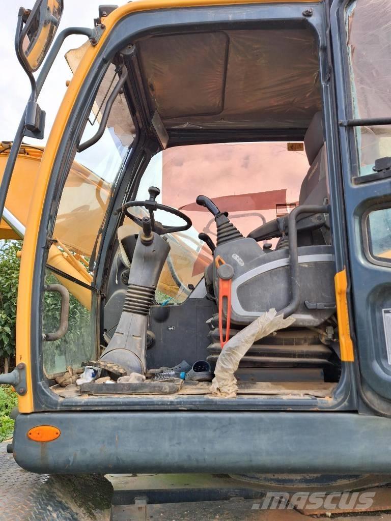 Hyundai Robex 140 W Kolová rýpadla