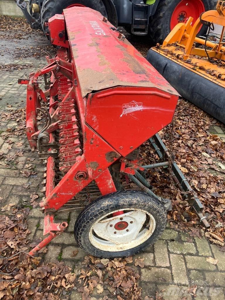 Saxonia A 201 Mechanické secí stroje