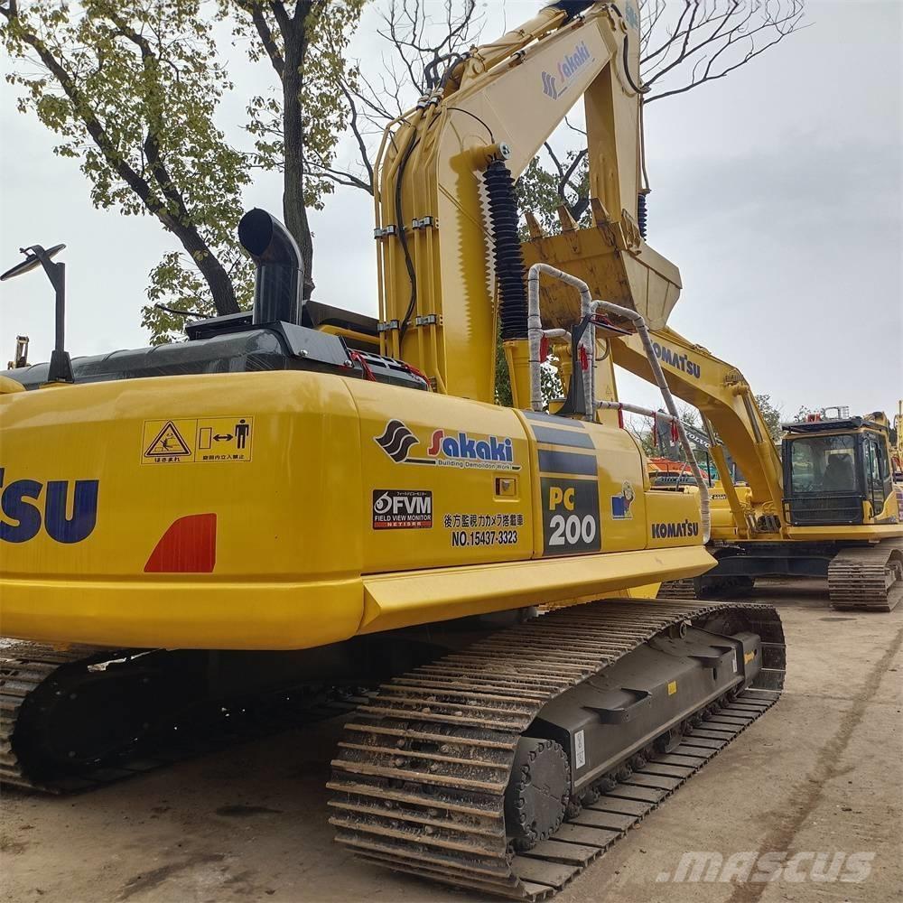 Komatsu PC 200 Pásová rýpadla