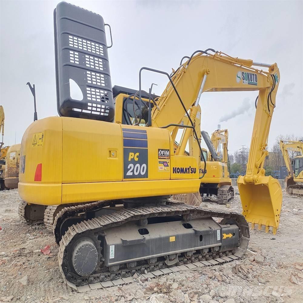 Komatsu PC 200 Pásová rýpadla