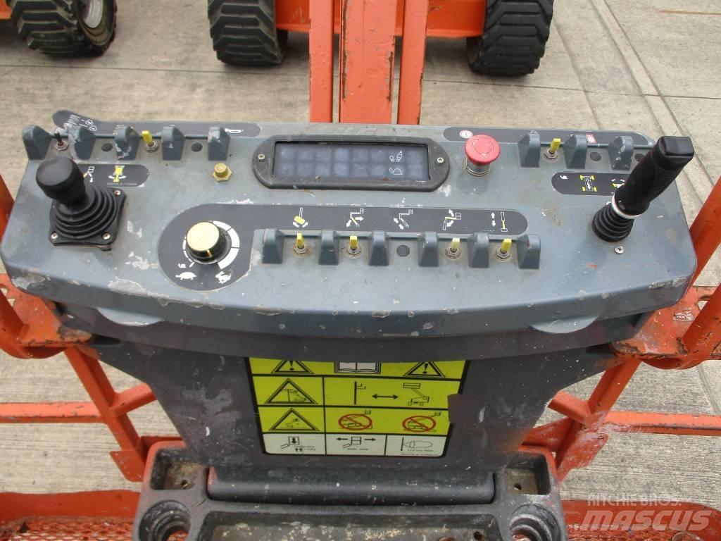 JLG 450 AJ (868) Kompaktní samohybné kloubové plošiny