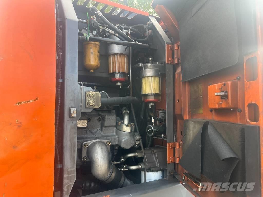 Hitachi ZX 145 W-3 Kolová rýpadla