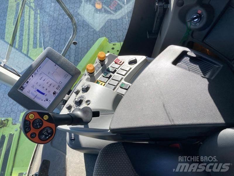 CLAAS LEXION 650 Sklízecí mlátičky