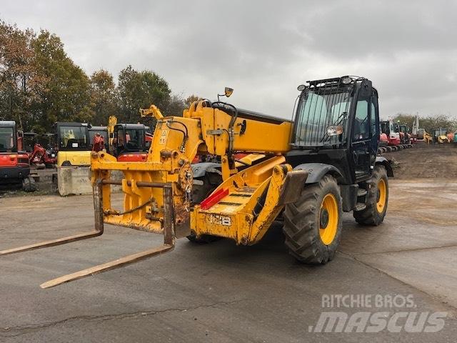 JCB 540-140 Teleskopické manipulátory