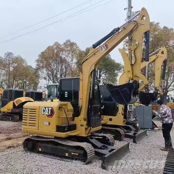 CAT 306E2 Mini rýpadla < 7t