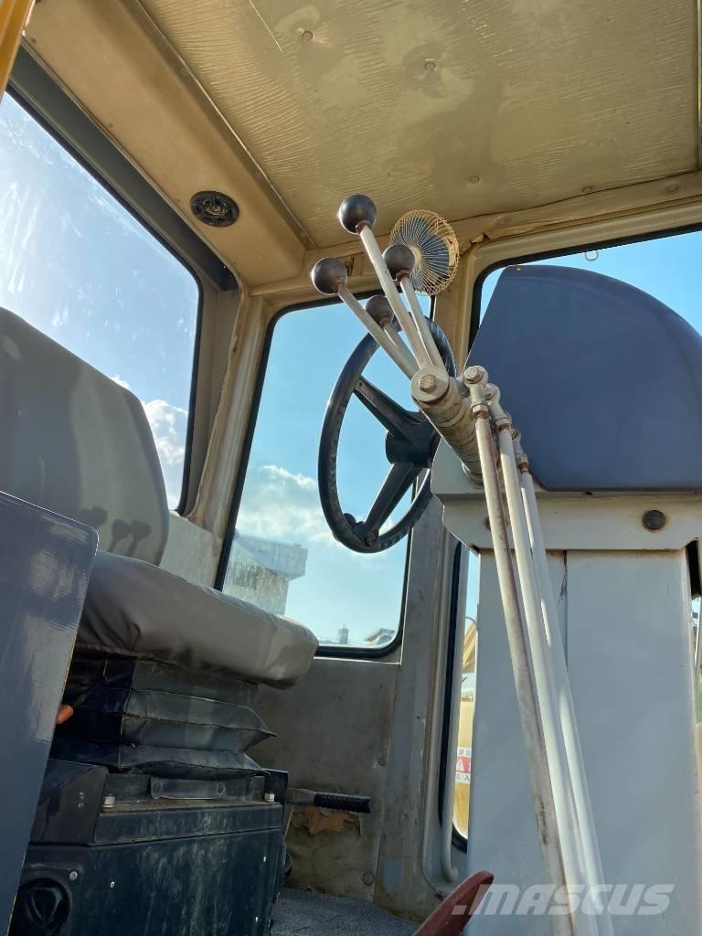 CAT 140 H Grejdry