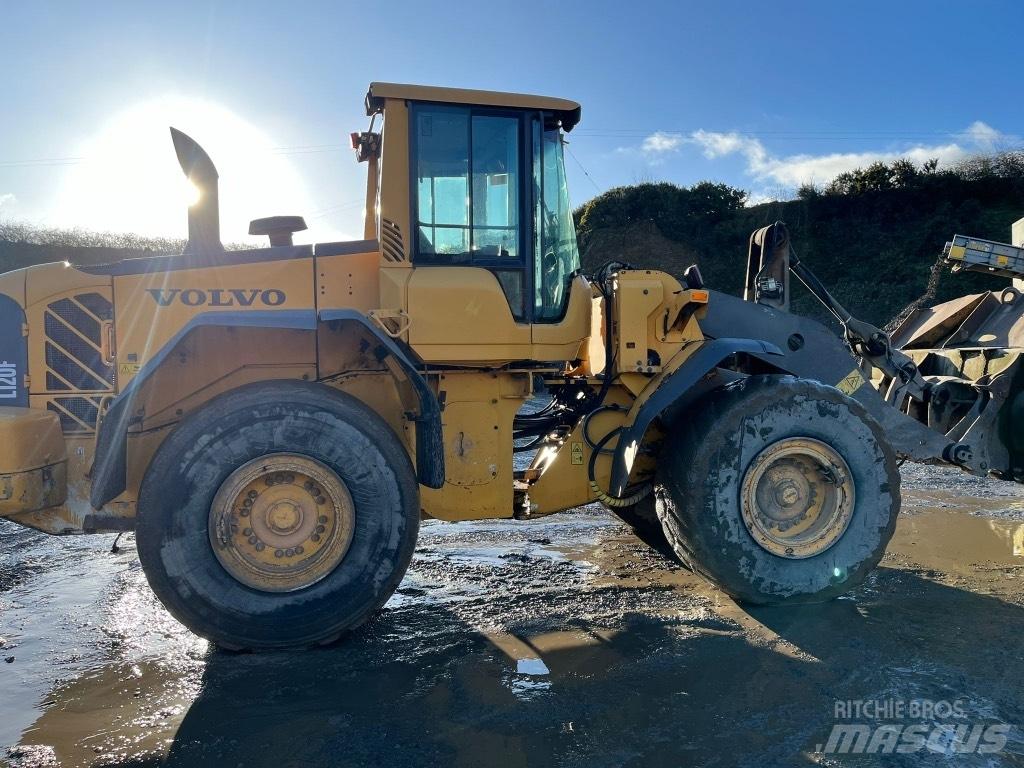 Volvo L 120 F Kolové nakladače