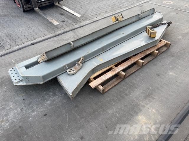 CAT 740 TAILGATE Kloubové dempry