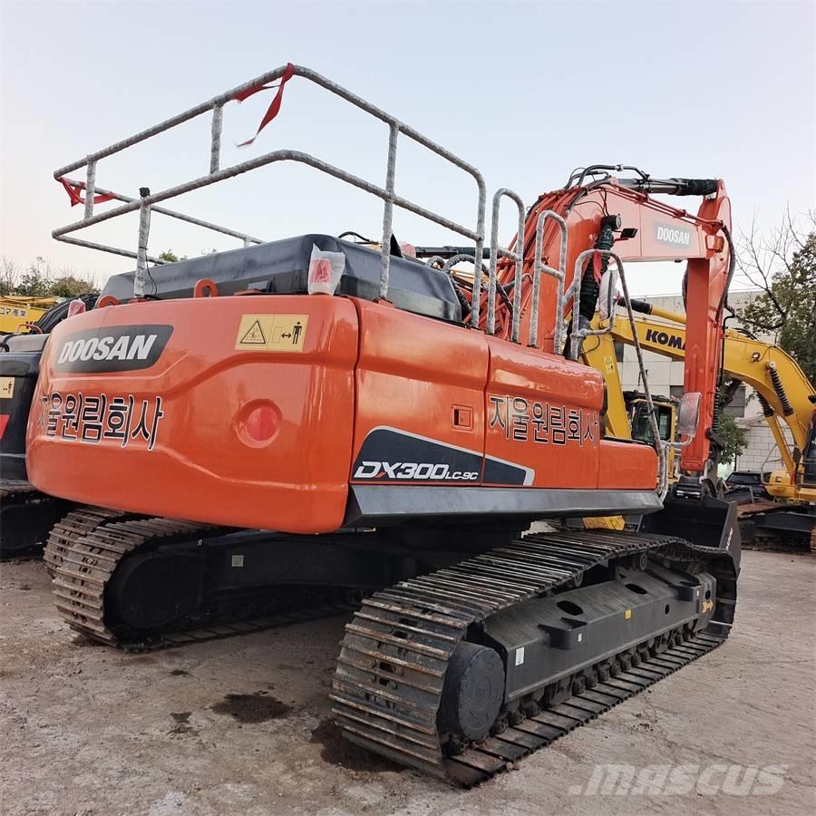 Doosan DX 300 LC Rýpadla s dlouhým dosahem