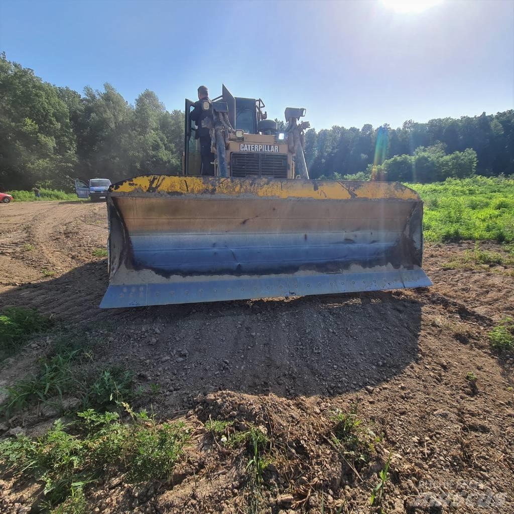 CAT D 6 T LGP Pásové dozery