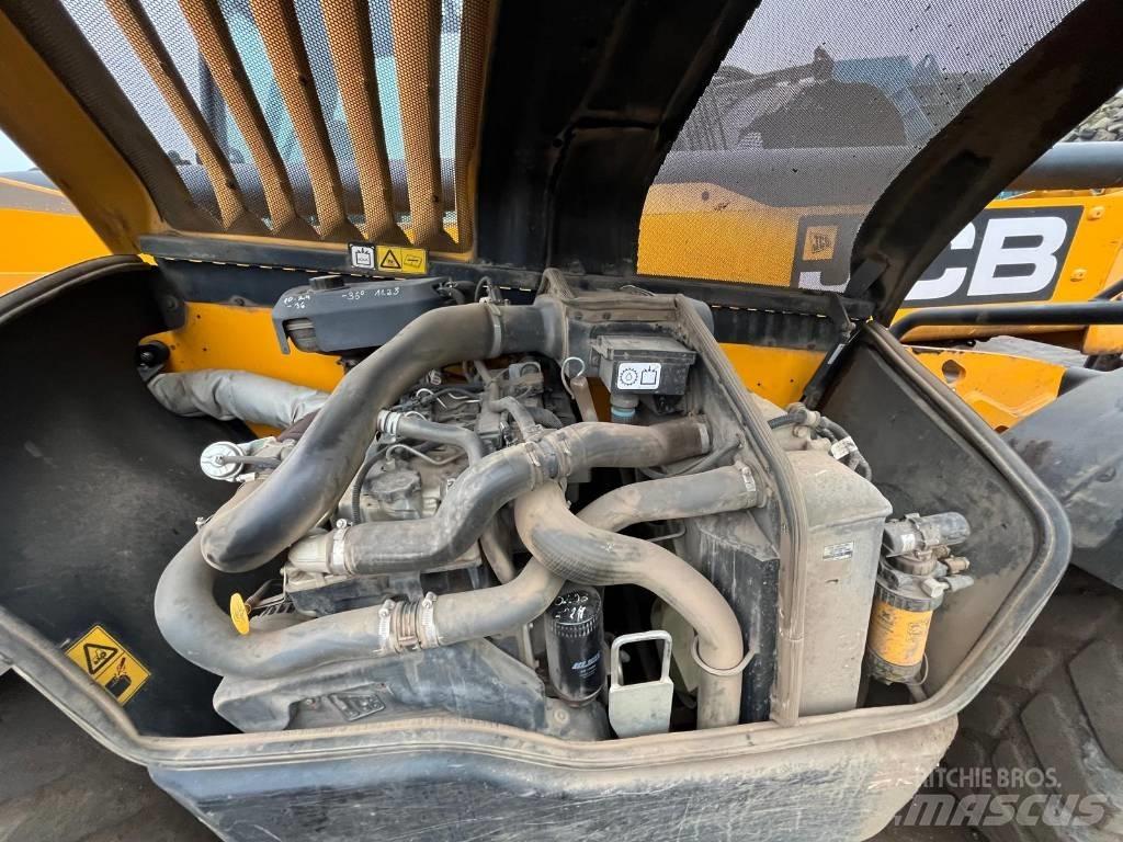 JCB 535-125 Teleskopické manipulátory