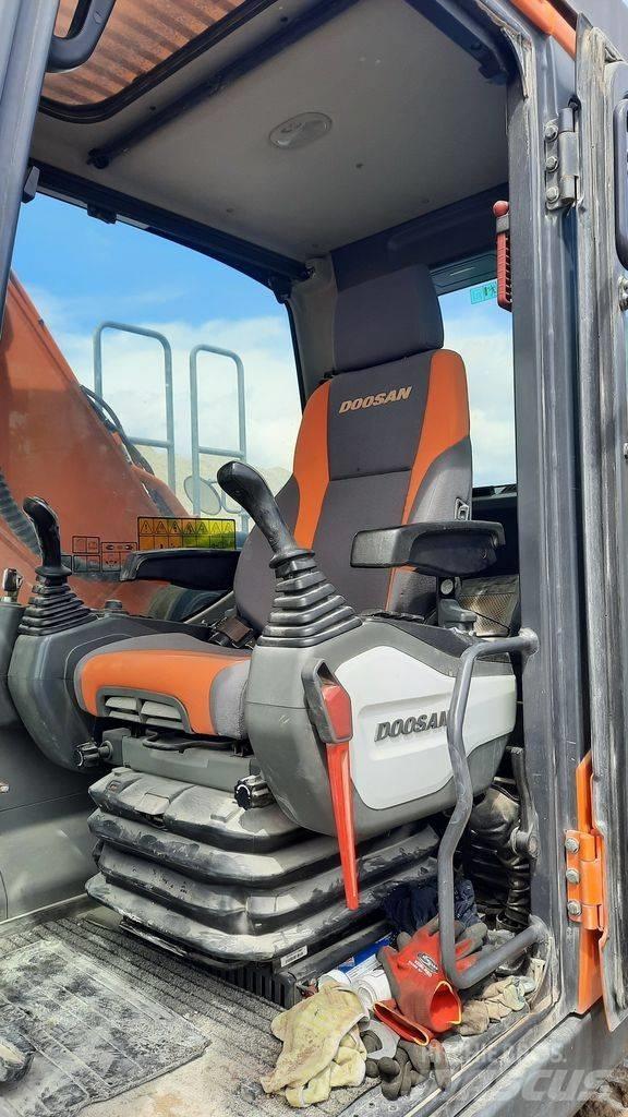 Doosan DX 255 LC-5 Pásová rýpadla