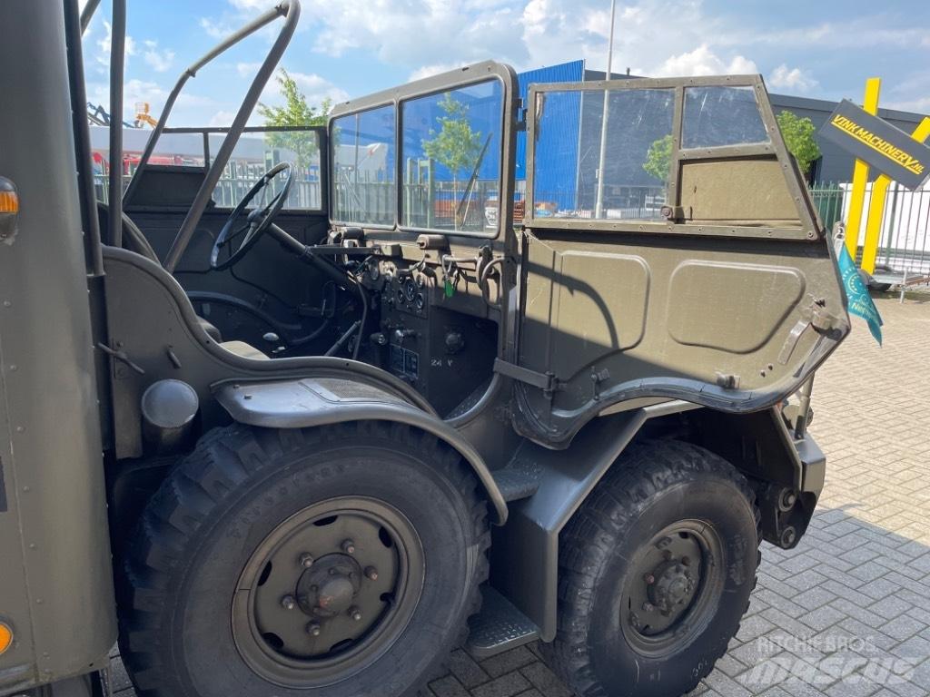 DAF YA 126 GWT Ambulance