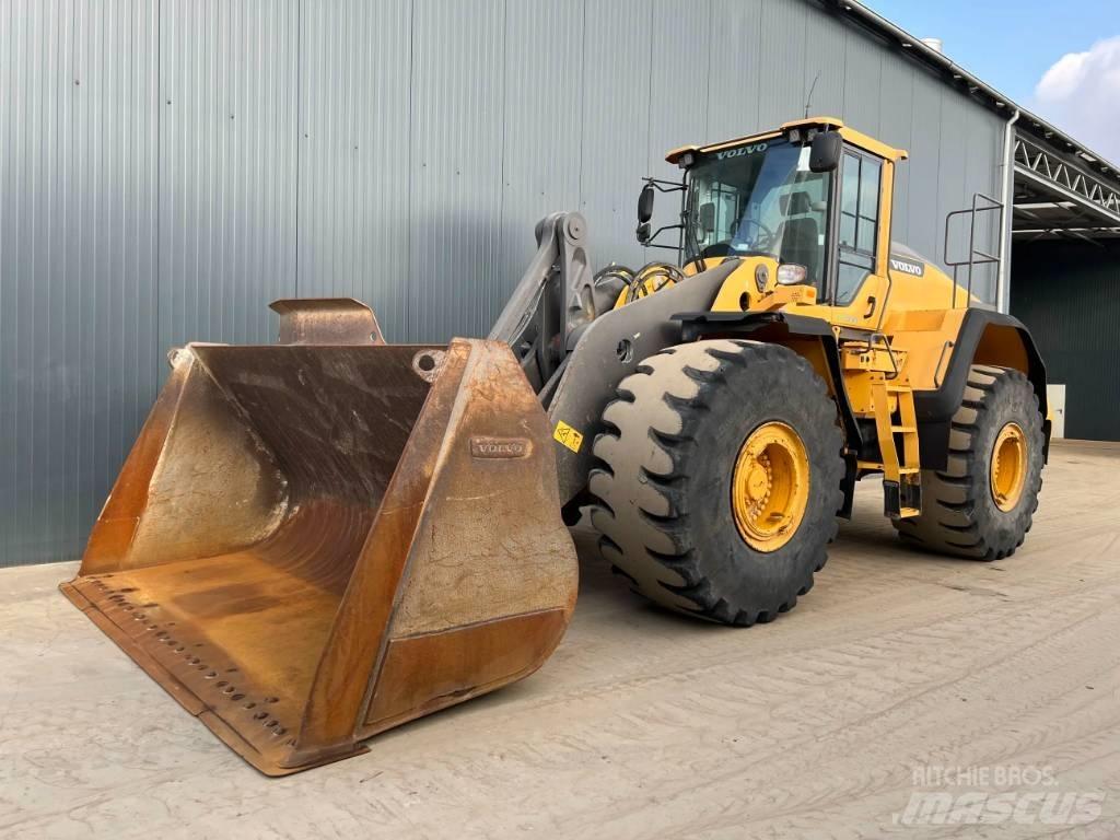 Volvo L220H Kolové nakladače