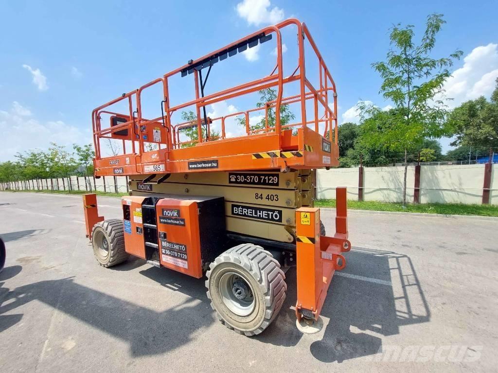 JLG 330 LRT Nůžková zvedací plošina