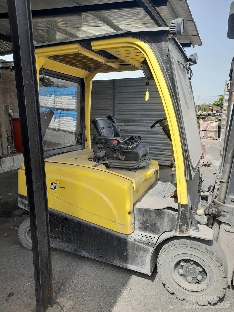 Hyster J2.5XN Akumulátorové vozíky