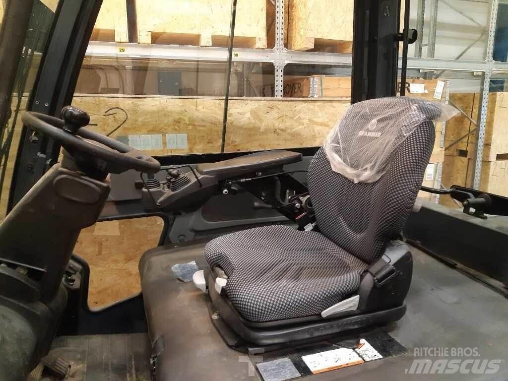 Toyota 8FBMT30 Akumulátorové vozíky