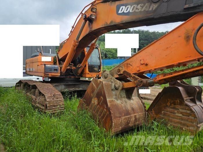 Doosan DX 520 LC Pásová rýpadla