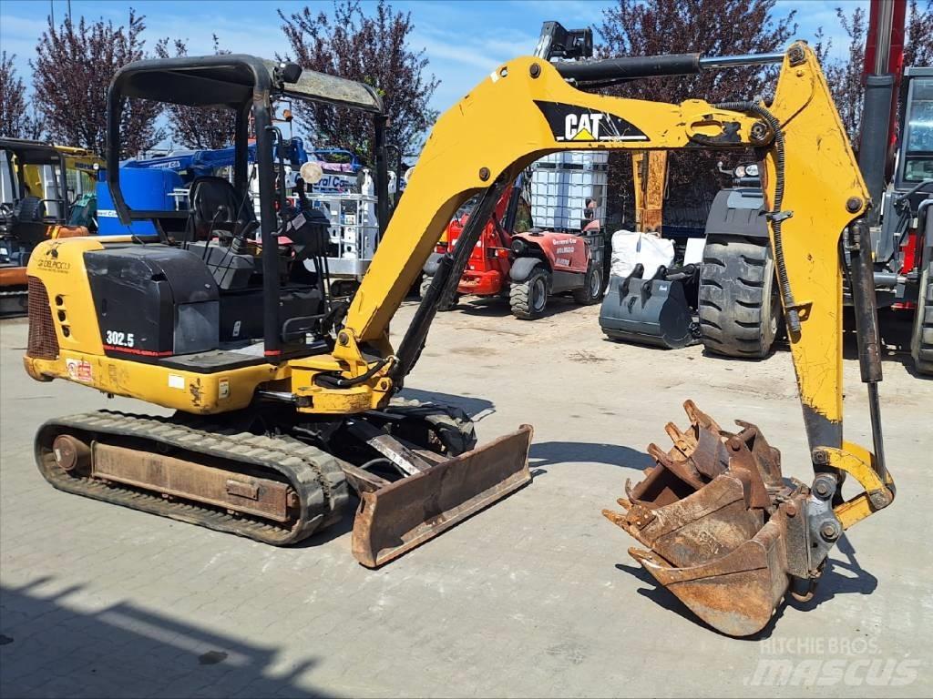 CAT 302.5 Mini rýpadla < 7t