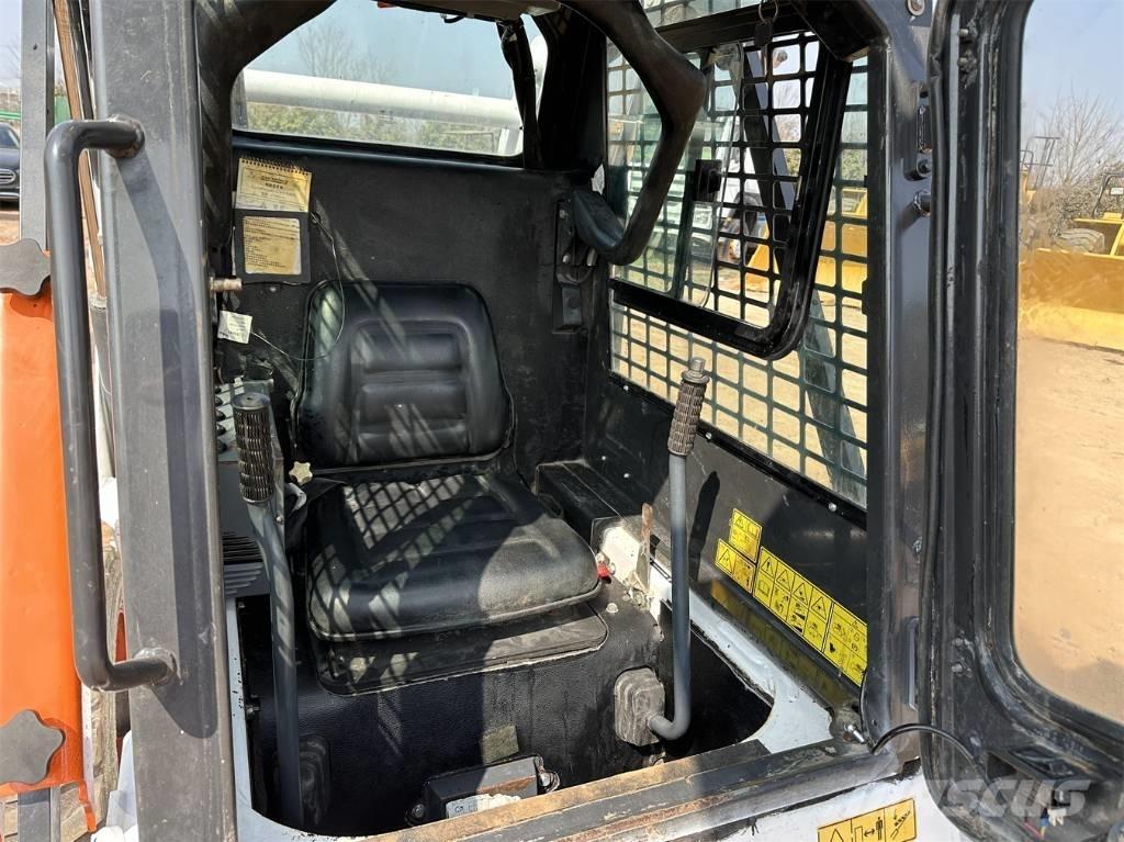 Bobcat S 18 Smykem řízené nakladače