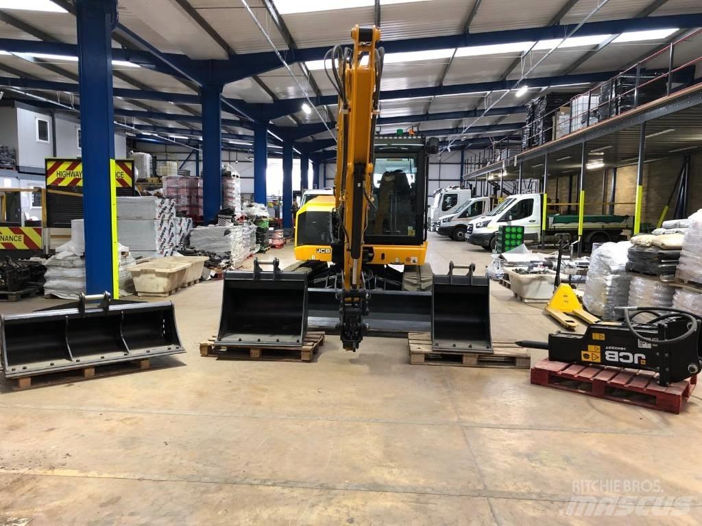 JCB 86 C-2 Midi rýpadla 7t - 12t